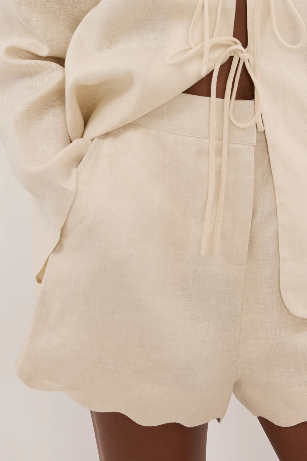 LELA SANDSTONE LINEN SHORT - Gamepaces