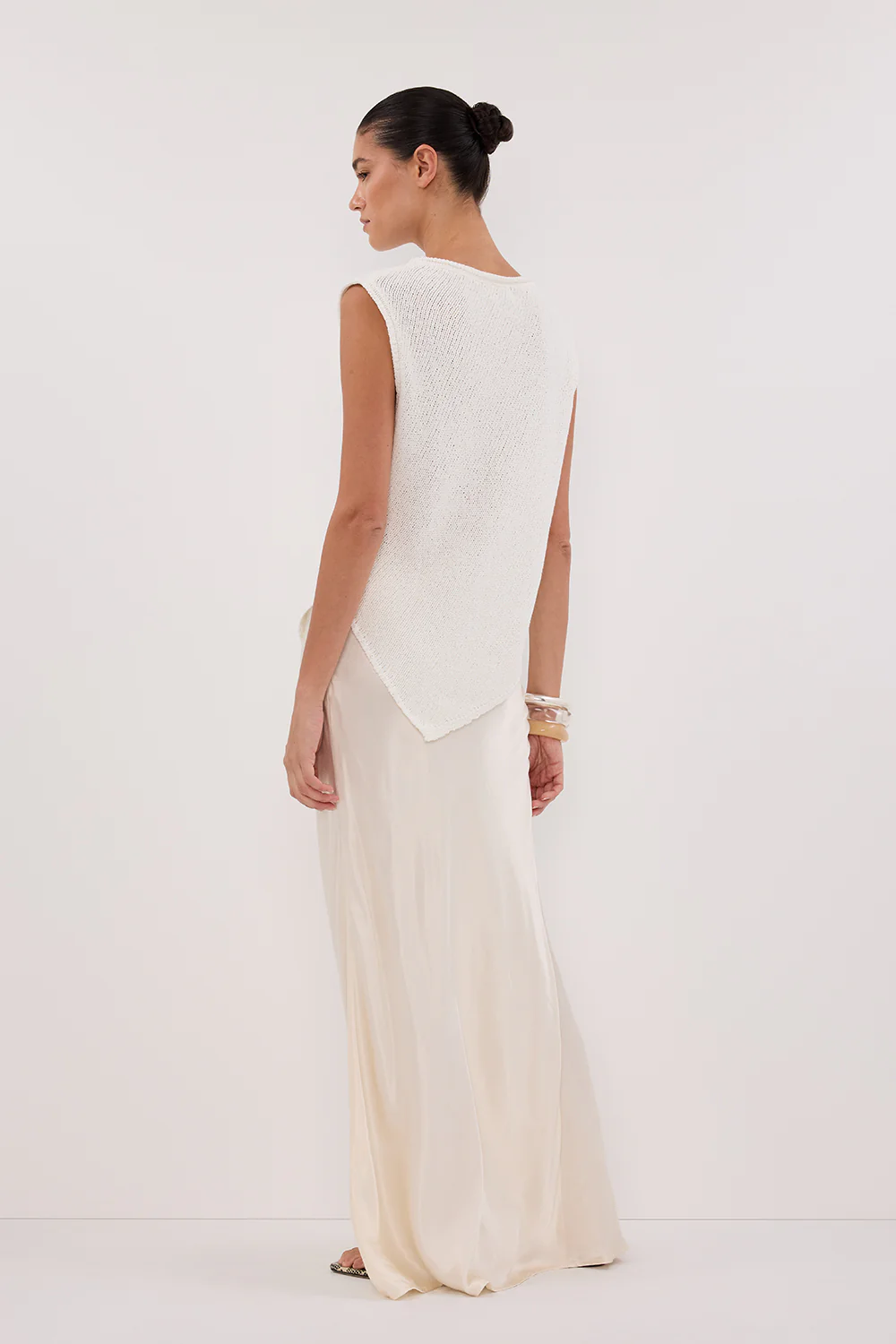 ALTHEA OFF WHITE ASYM KNIT TOP - Gamepaces