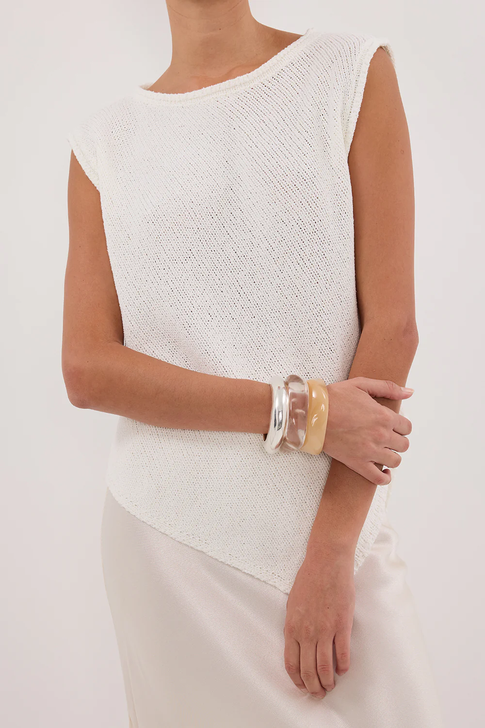 ALTHEA OFF WHITE ASYM KNIT TOP - Gamepaces