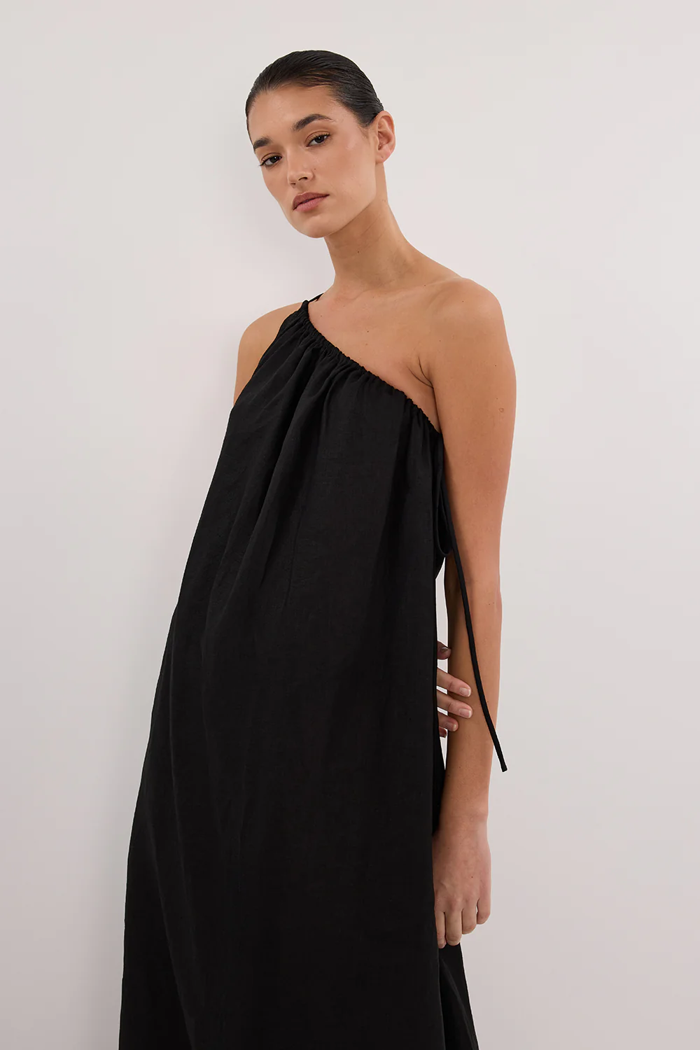 ALMA BLACK ASYM LINEN MIDI DRESS - Gamepaces