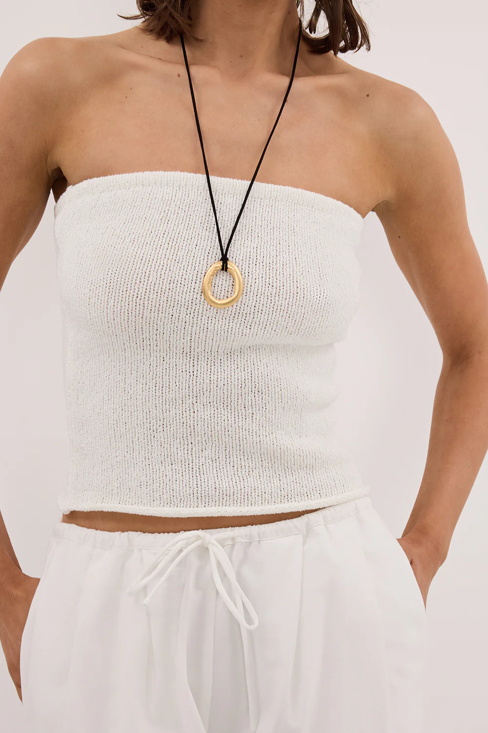 KARA OFF WHITE STRAPLESS BANDEAU KNIT TOP - Gamepaces