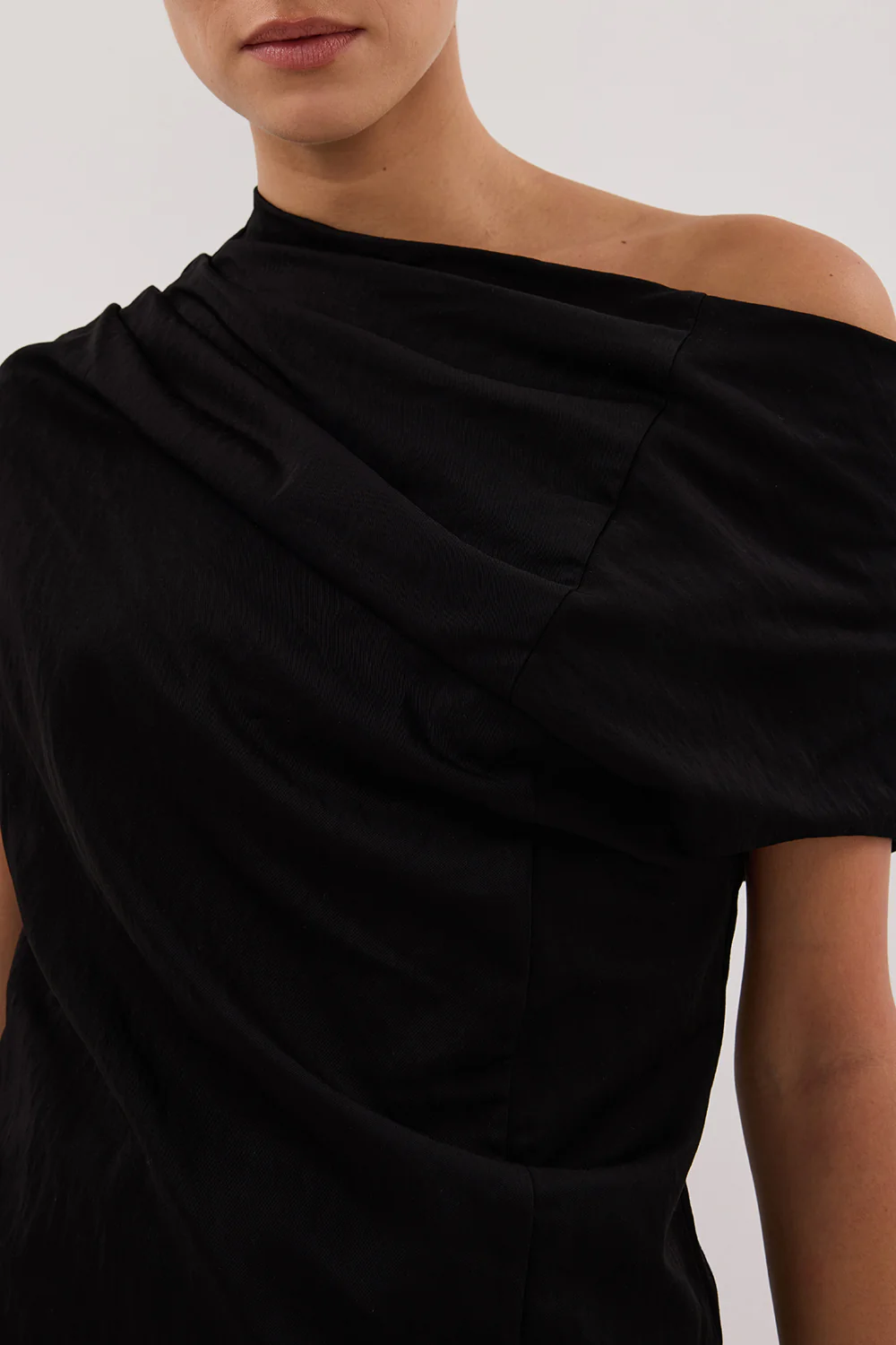 ANDY BLACK ASYM DRAPED TOP - Gamepaces