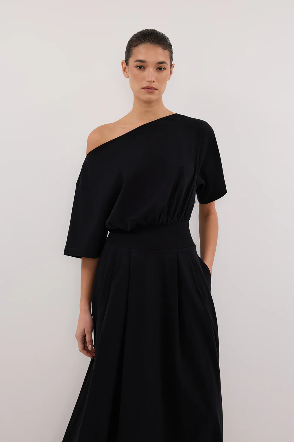 ESME BLACK ASYM MAXI DRESS - Gamepaces