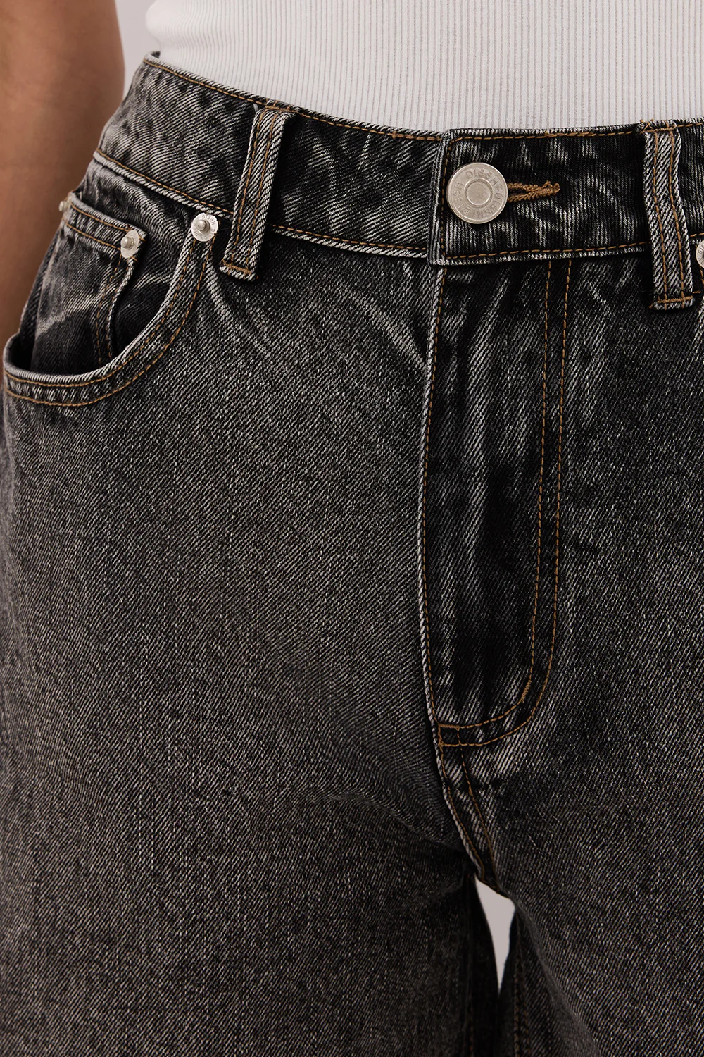 BAMBI WASHED BLACK BERMUDA DENIM SHORT - Gamepaces