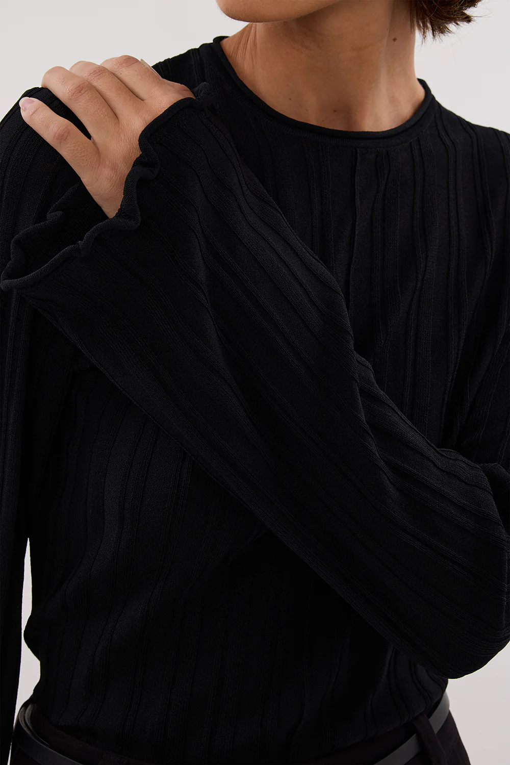 SYLVIA BLACK CREW KNIT TOP - Gamepaces