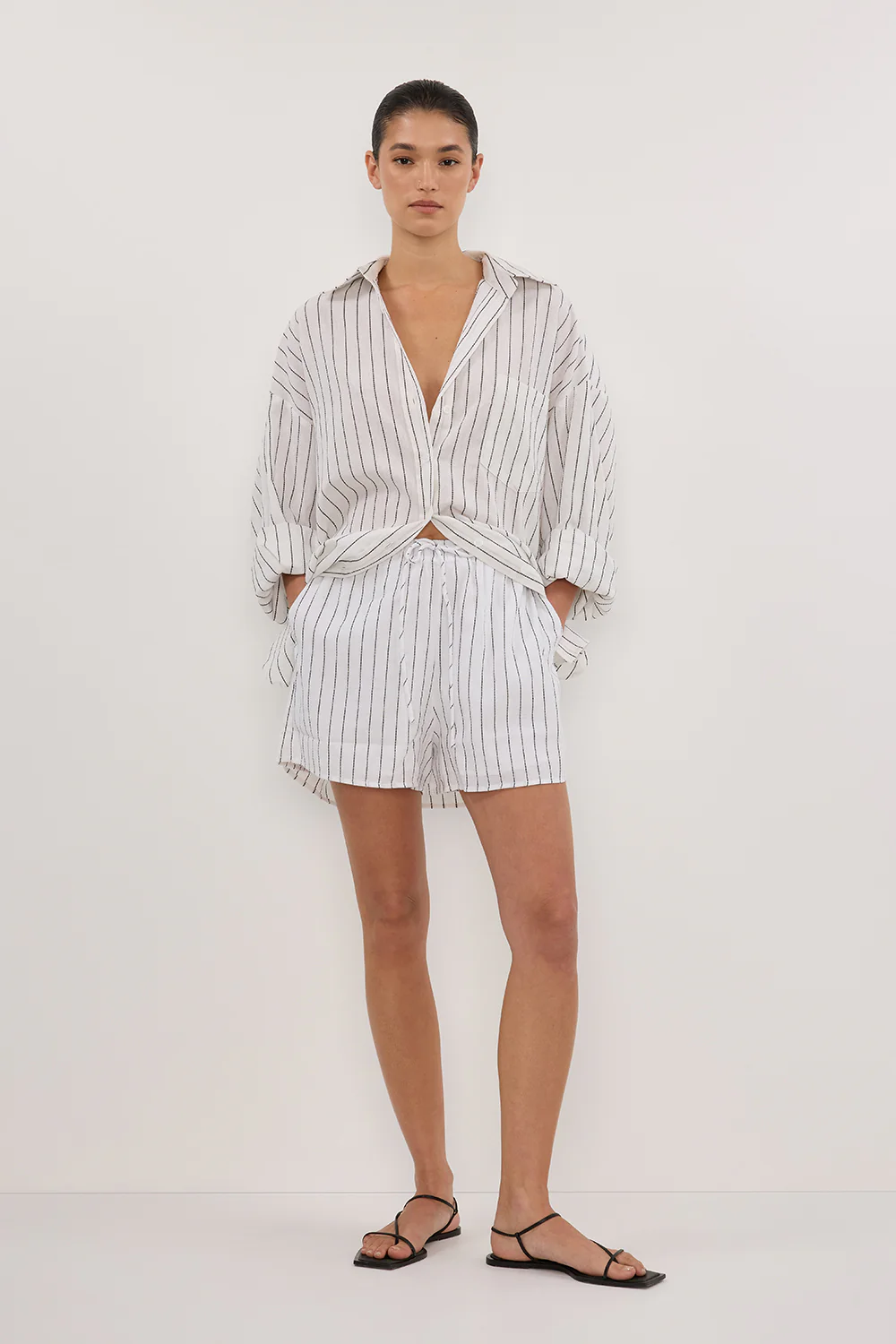 OLLIE WHITE STRIPE SHORT - Gamepaces