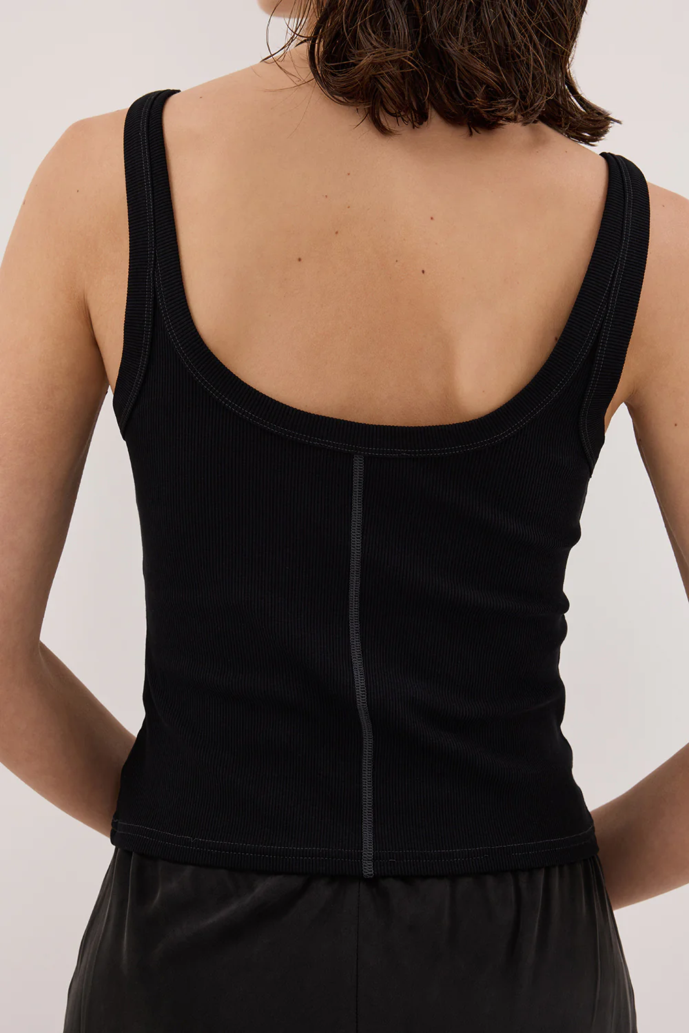 PHOEBE BLACK SCOOP NECK TANK TOP - Gamepaces