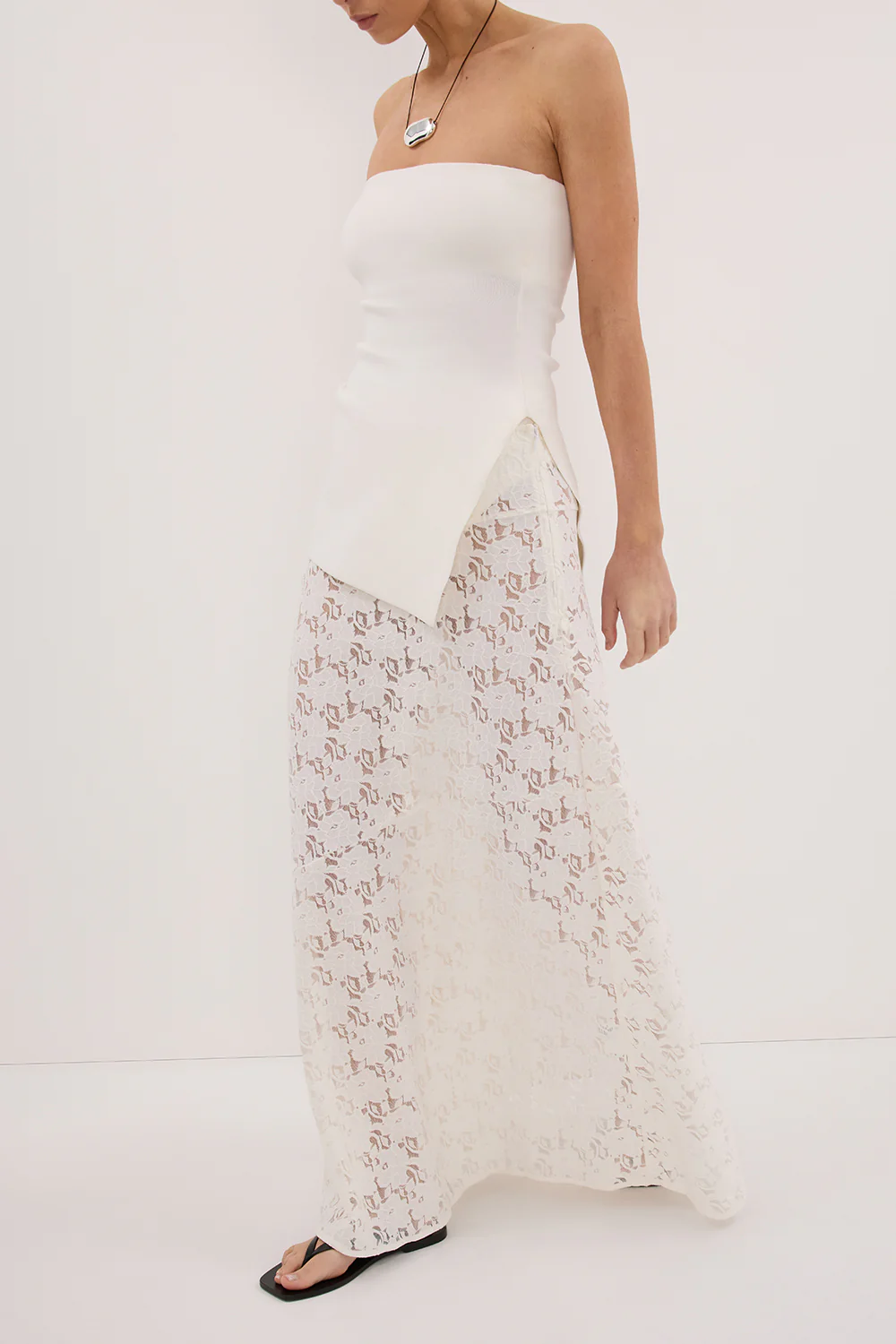 LOULA WHITE LACE SKIRT - Gamepaces