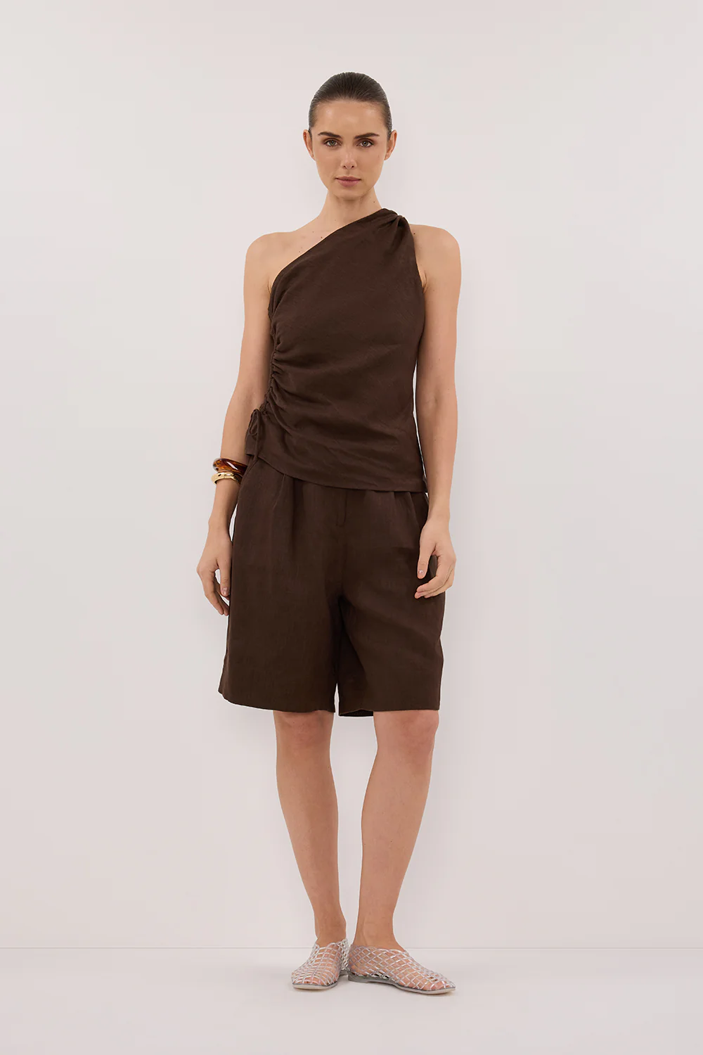 KAYLA BITTER CHOC LINEN BERMUDA SHORT - Gamepaces