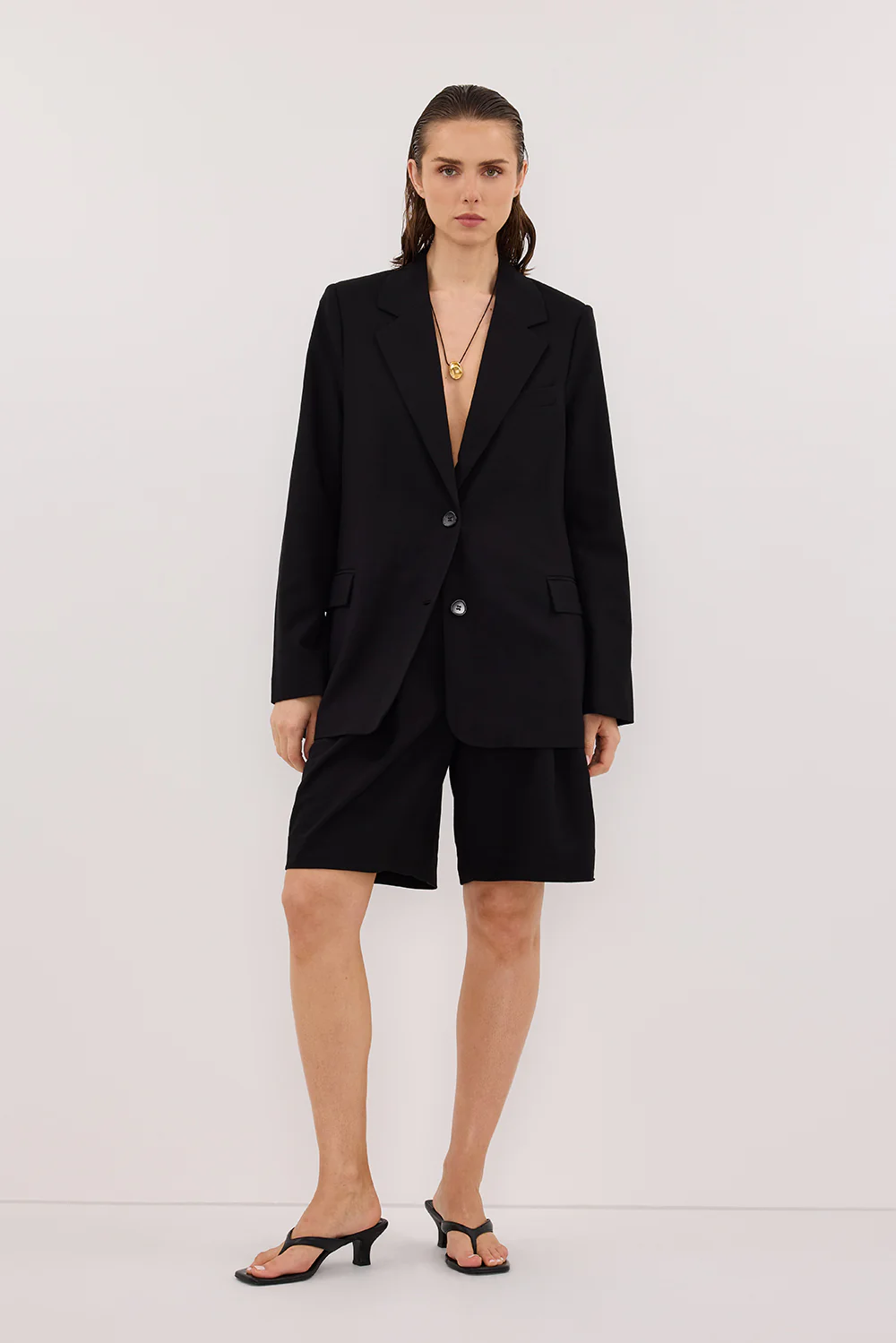 LIZA BLACK TAILORED BERMUDA SHORT - Gamepaces