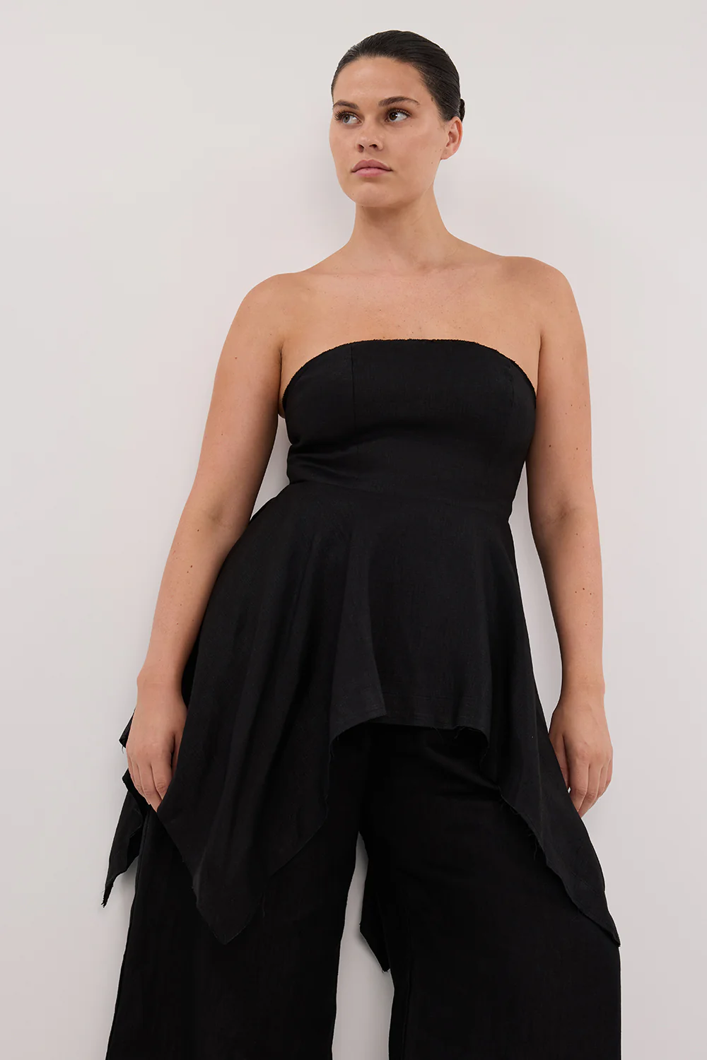 LUNA BLACK LINEN HANDKERCHIEF TOP - Gamepaces