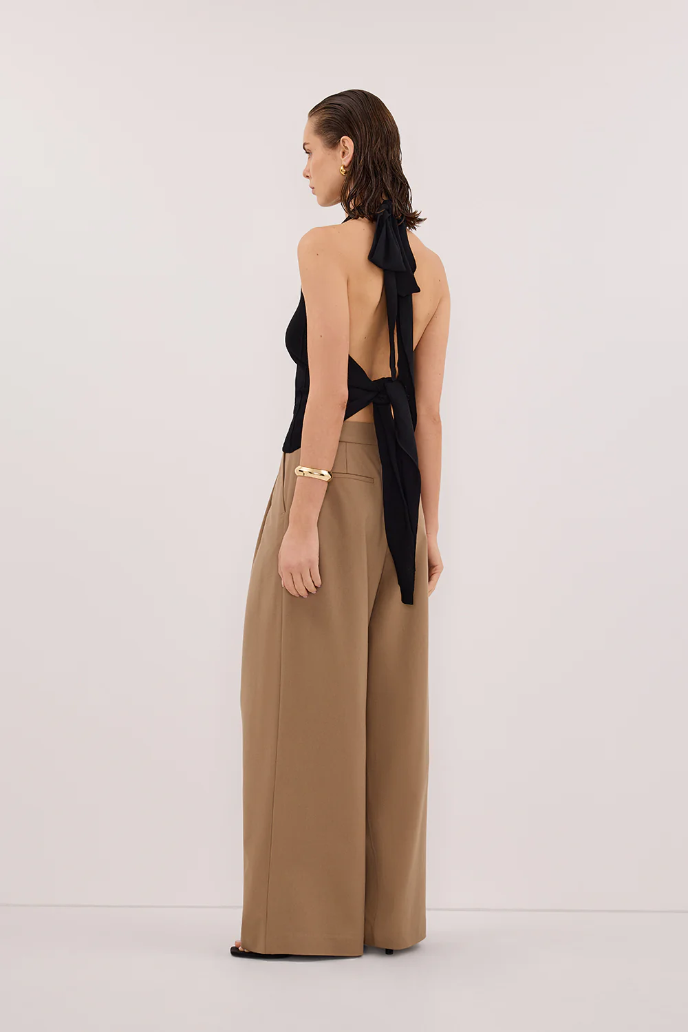 SOL BLACK SCARF HALTER KNIT TOP - Gamepaces