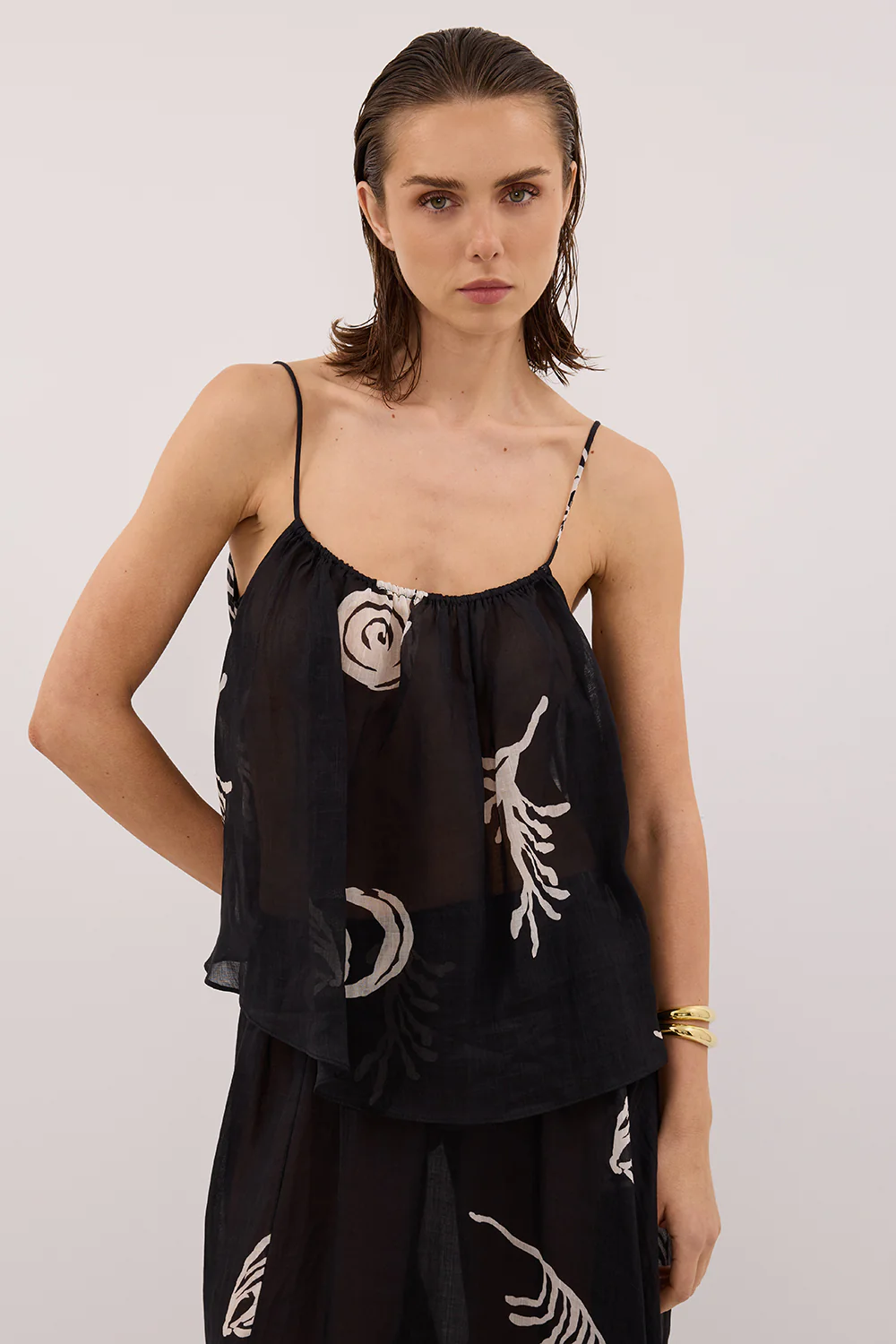POSITANO BLACK SLEEVELESS RAMIE TOP - Gamepaces