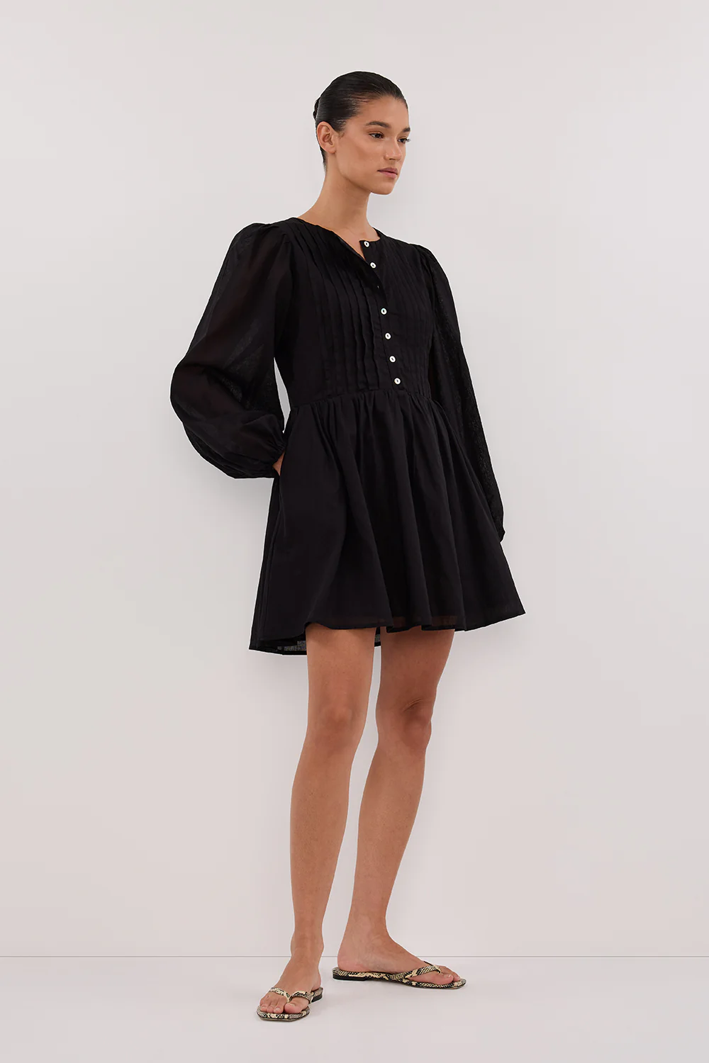 LARS BLACK BUTTON SLEEEVED MINI - Gamepaces