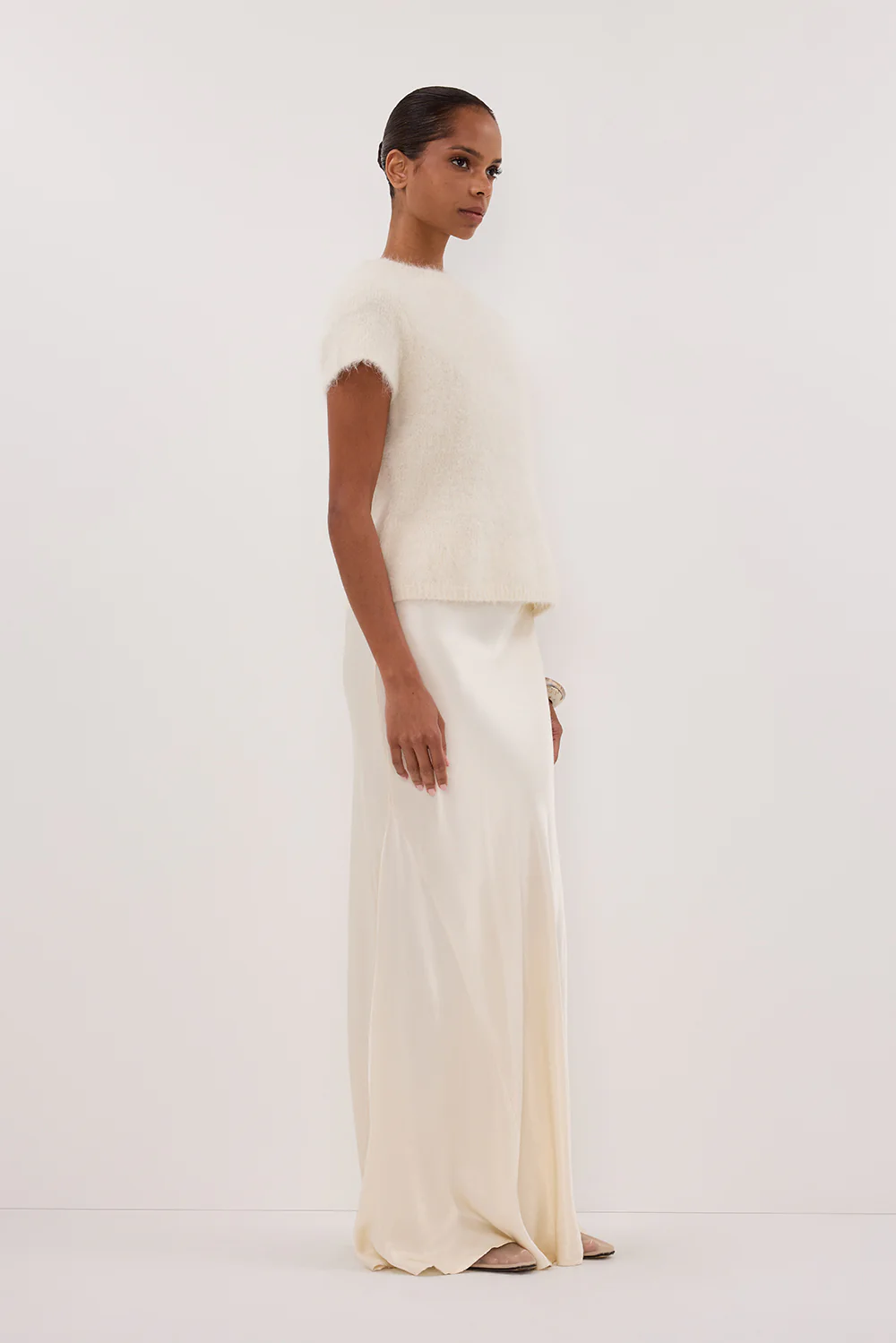 SALMA IVORY CAP SLEEVE KNIT TOP - Gamepaces