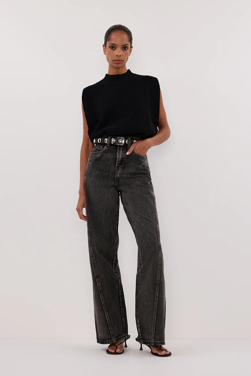 ARO BLACK KNIT TOP - Gamepaces