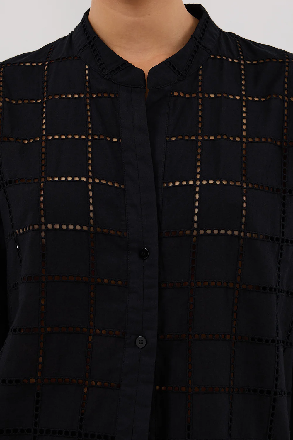 OWEN BLACK SLEEVED BRODERIE SHIRT - Gamepaces