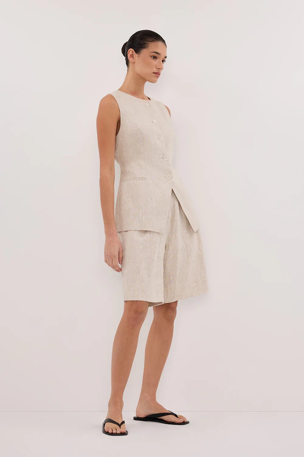 KAYLA NATURAL LINEN BERMUDA SHORT - Gamepaces