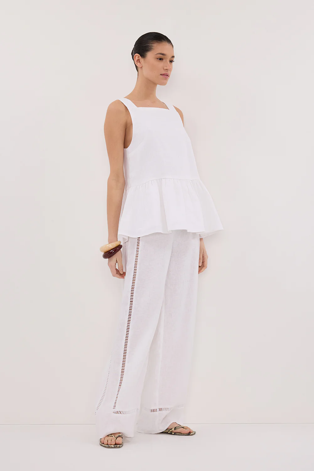 DAISY WHITE LINEN PEPLUM TOP - Gamepaces