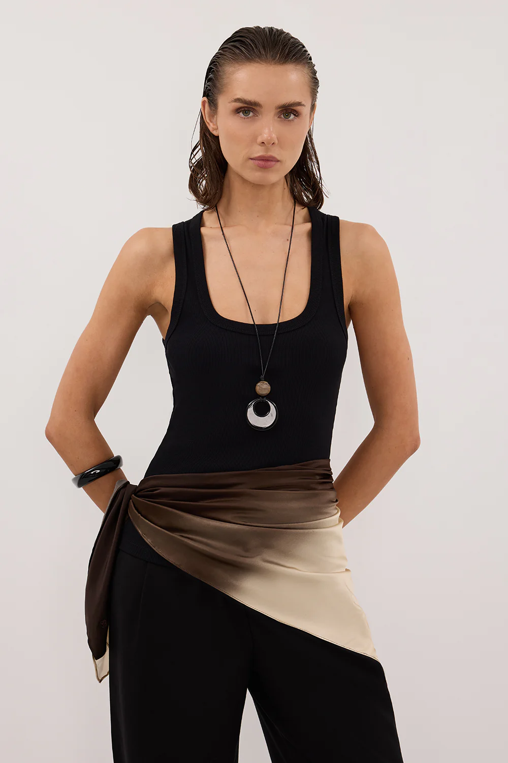 CLARA BLACK SCOOP NECK TANK TOP - Gamepaces