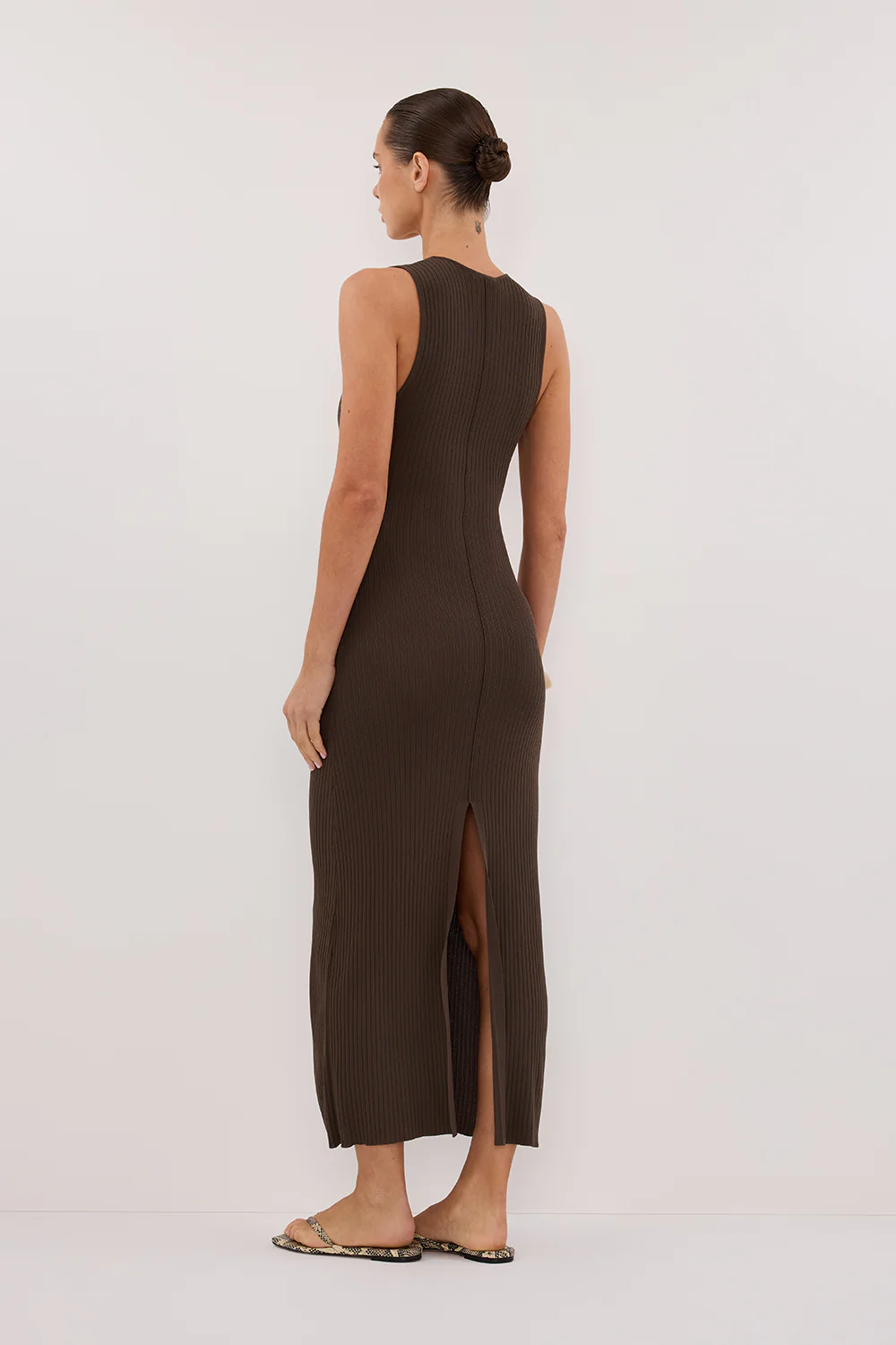 EVE DARK OLIVE SCOOP KNIT MIDI DRESS - Gamepaces