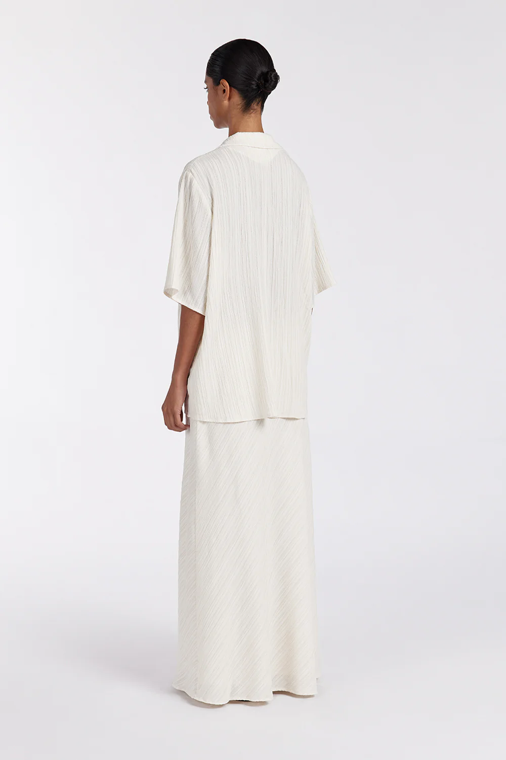 LOZ CREAM SHORT SLEEVE SHIRT - Gamepaces