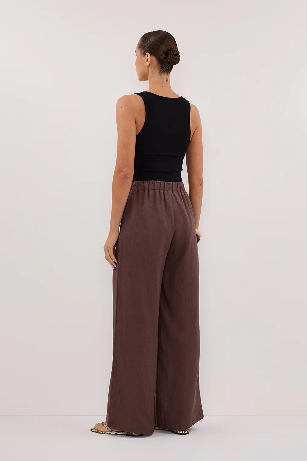 GINA CHOC LINEN ELASTIC WAIST PANT - Gamepaces