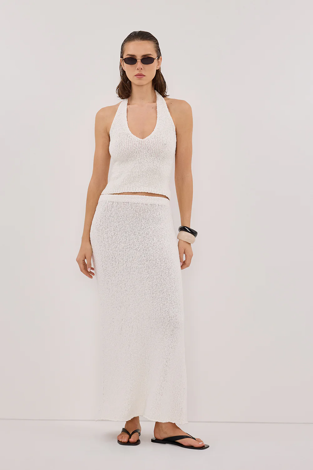 DINA OFF WHITE SLEEVELESS HALTER KNIT TOP - Gamepaces