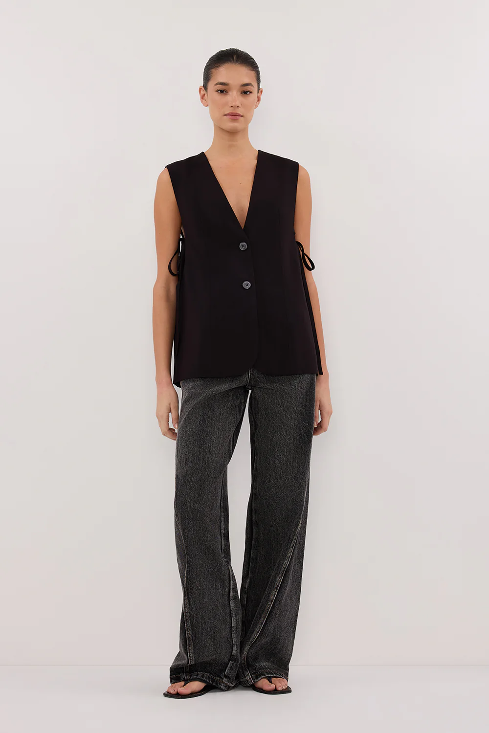 LISE BLACK LOW CUT VEST - Gamepaces