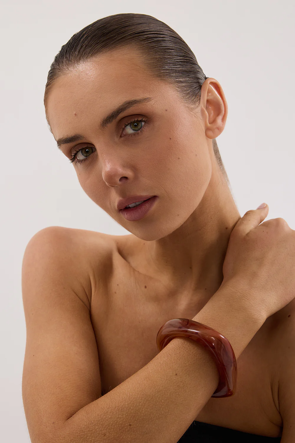 ANNA ROSSI NEED IT NOW BANGLE MOCHA - Gamepaces