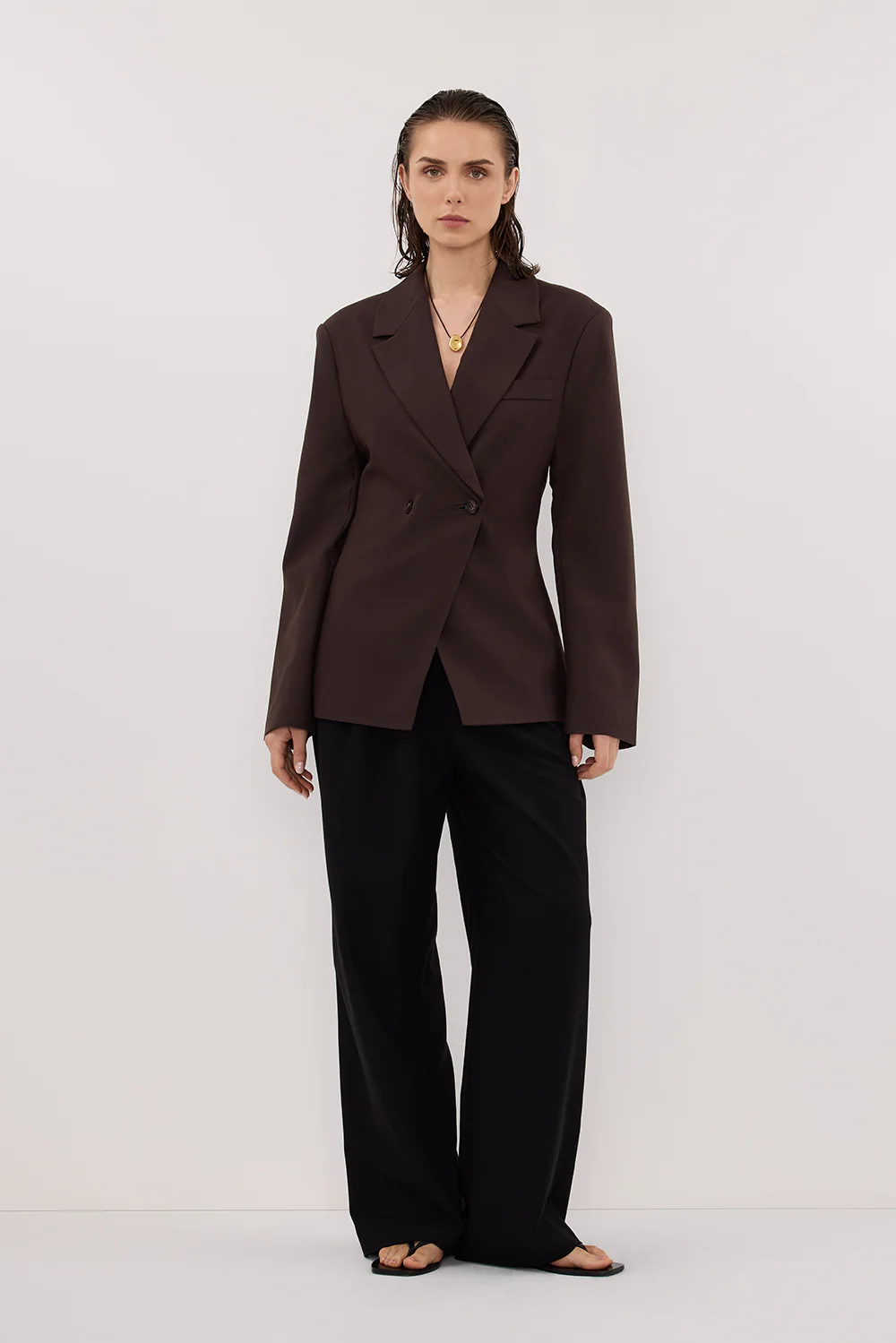 SURI ESPRESSO CINCHED BLAZER - Gamepaces