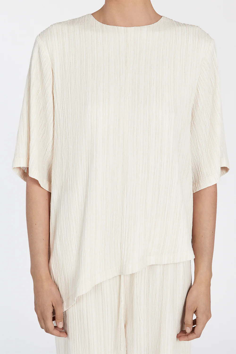 LOZ CREAM ASYM BOXY TEE - Gamepaces