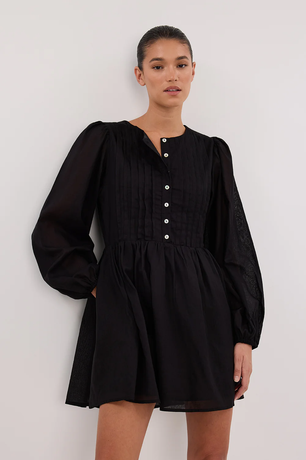 LARS BLACK BUTTON SLEEEVED MINI - Gamepaces