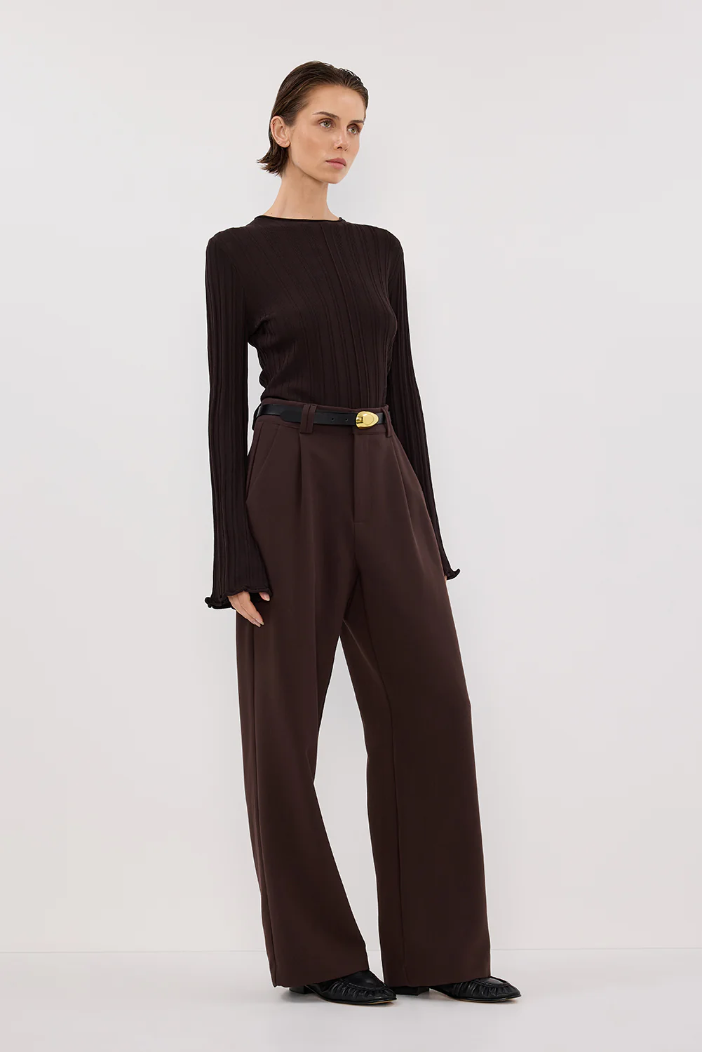 SYLVIA BITTER CHOC CREW KNIT TOP - Gamepaces