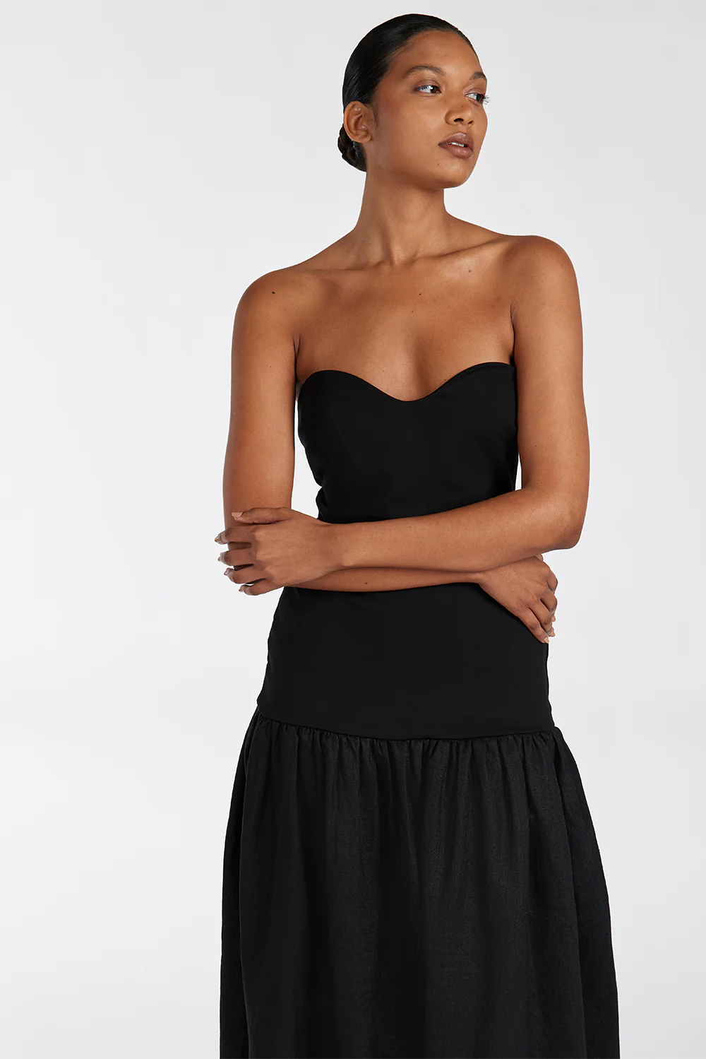ELLISON BLACK STRAPLESS MIDI DRESS - Gamepaces