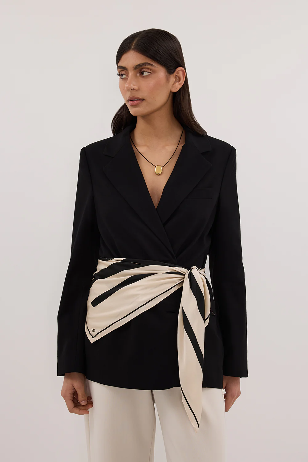 LIZA BLACK OVERSIZED BLAZER - Gamepaces