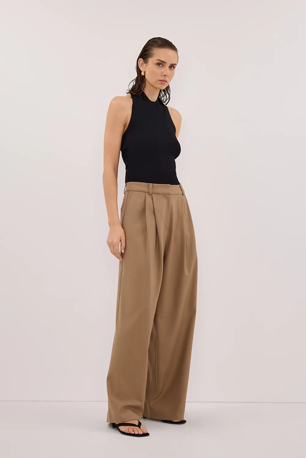 SOL BLACK SCARF HALTER KNIT TOP - Gamepaces