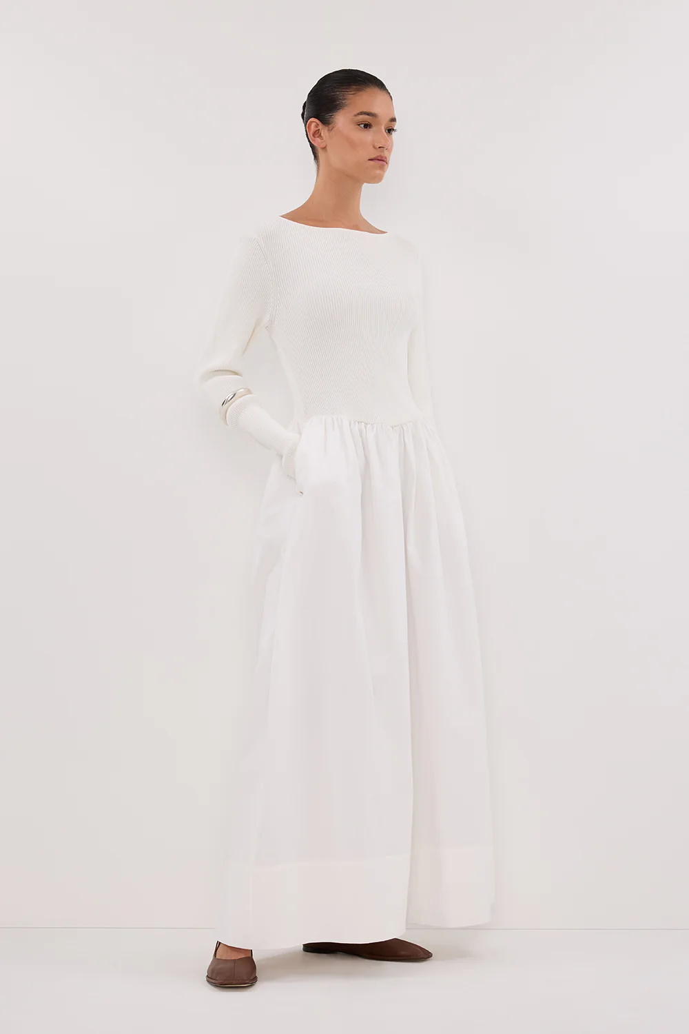 ABIGAIL WHITE HYBRID LONG SLEEVE MIDI DRESS - Gamepaces