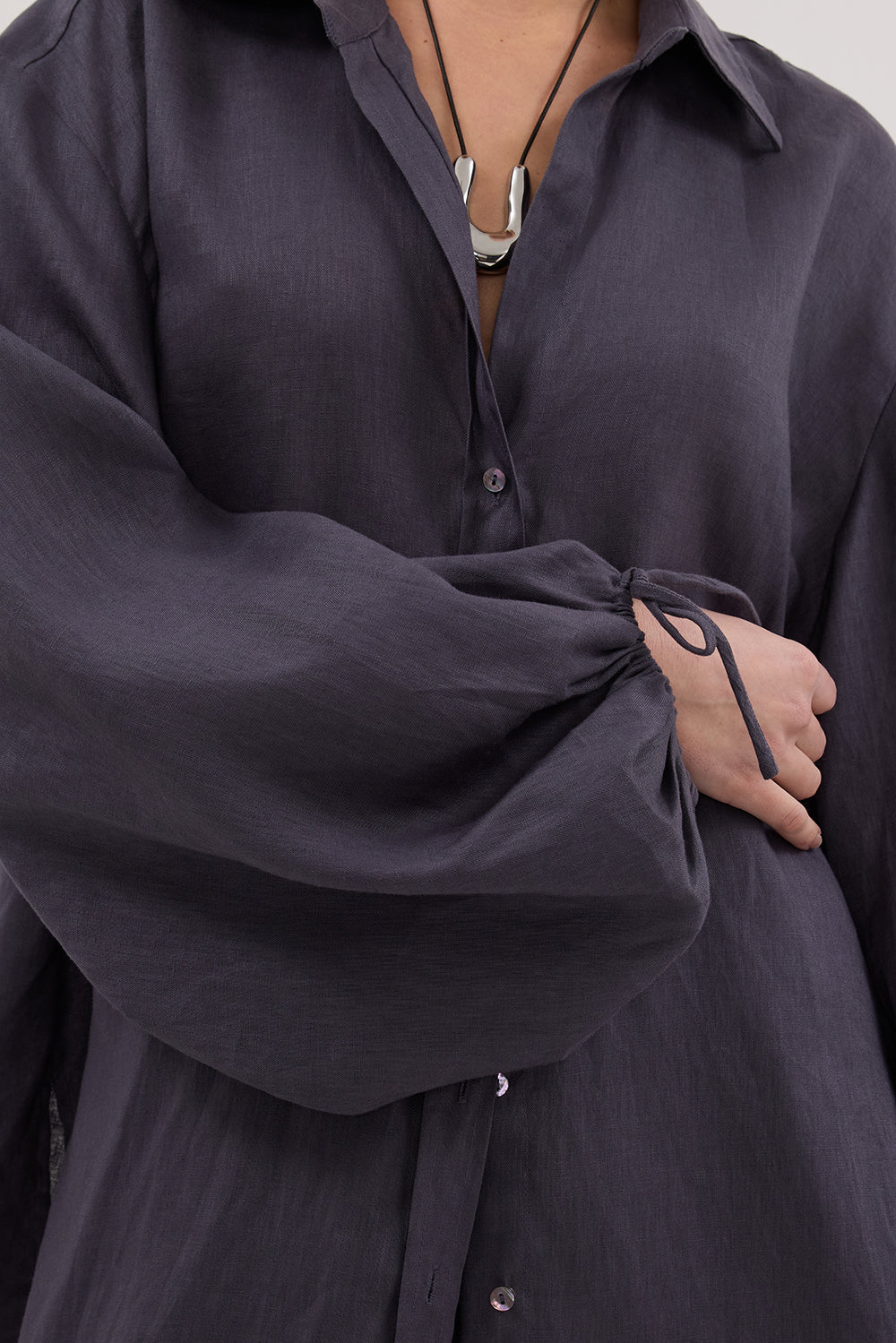 CARLA WASHED INDIGO LONG SLEEVE LINEN SHIRT - Gamepaces