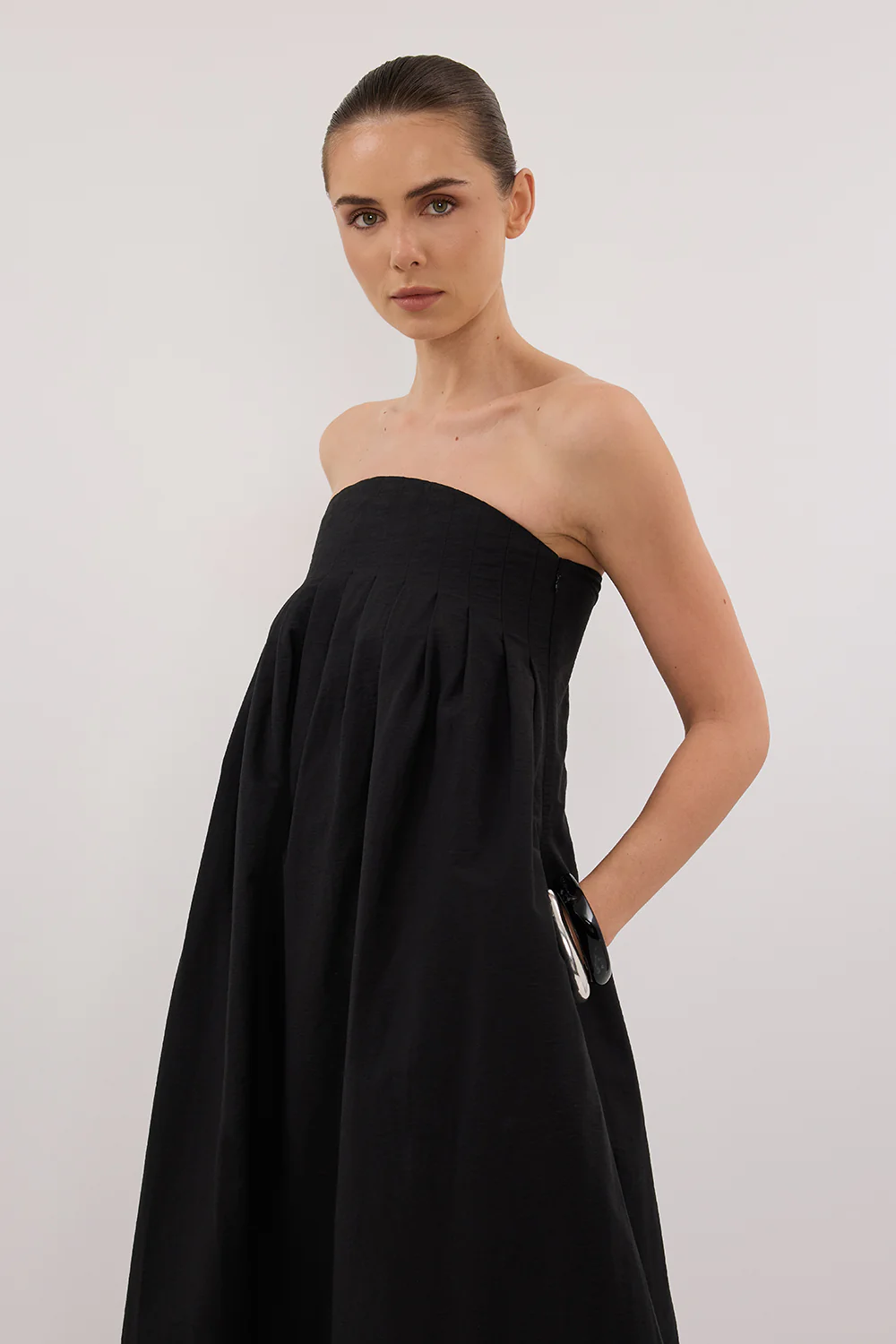 MORGAN BLACK STRAPLESS MIDI DRESS - Gamepaces