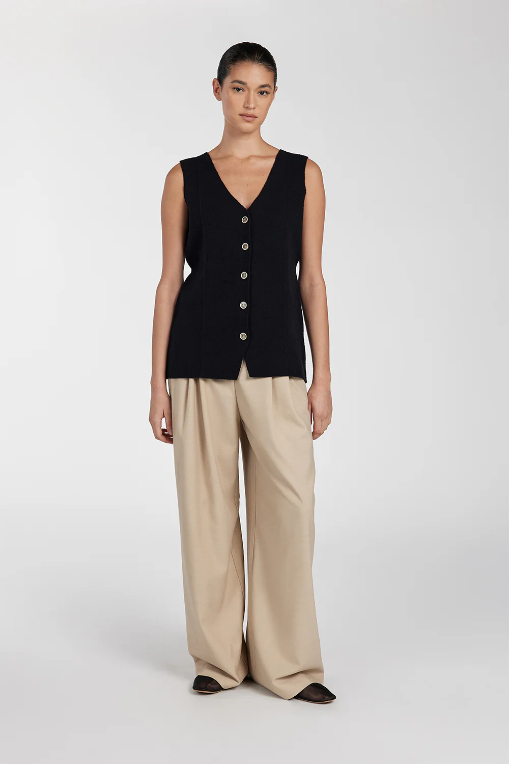 LISA BLACK TAILORED KNIT VEST - Gamepaces