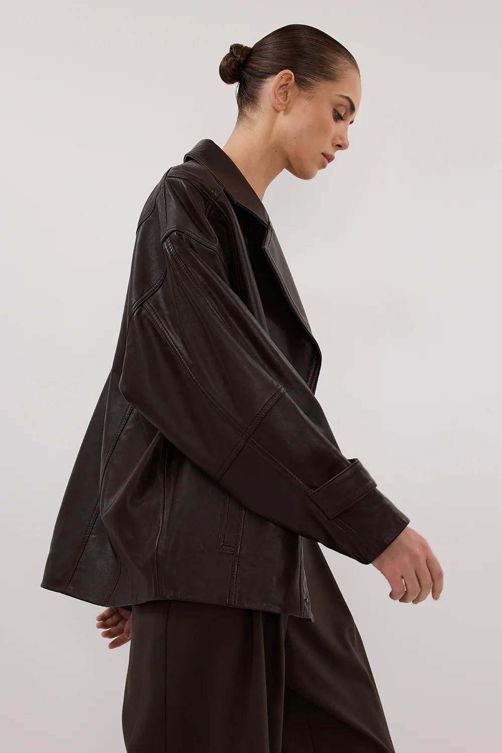 MARGOT CHOC OVERSIZED LEATHER JACKET - Gamepaces