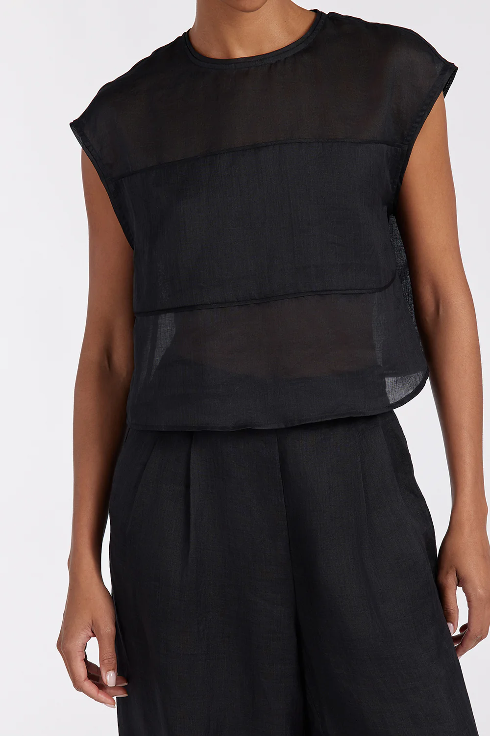 KAI BLACK RAMIE PANELLED TOP - Gamepaces