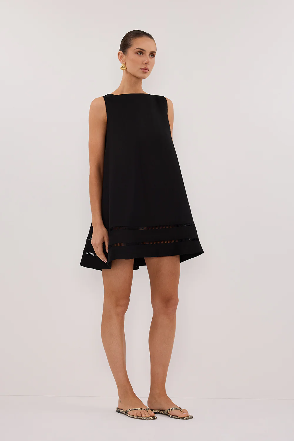 LINDSAY BLACK LINEN MINI DRESS - Gamepaces
