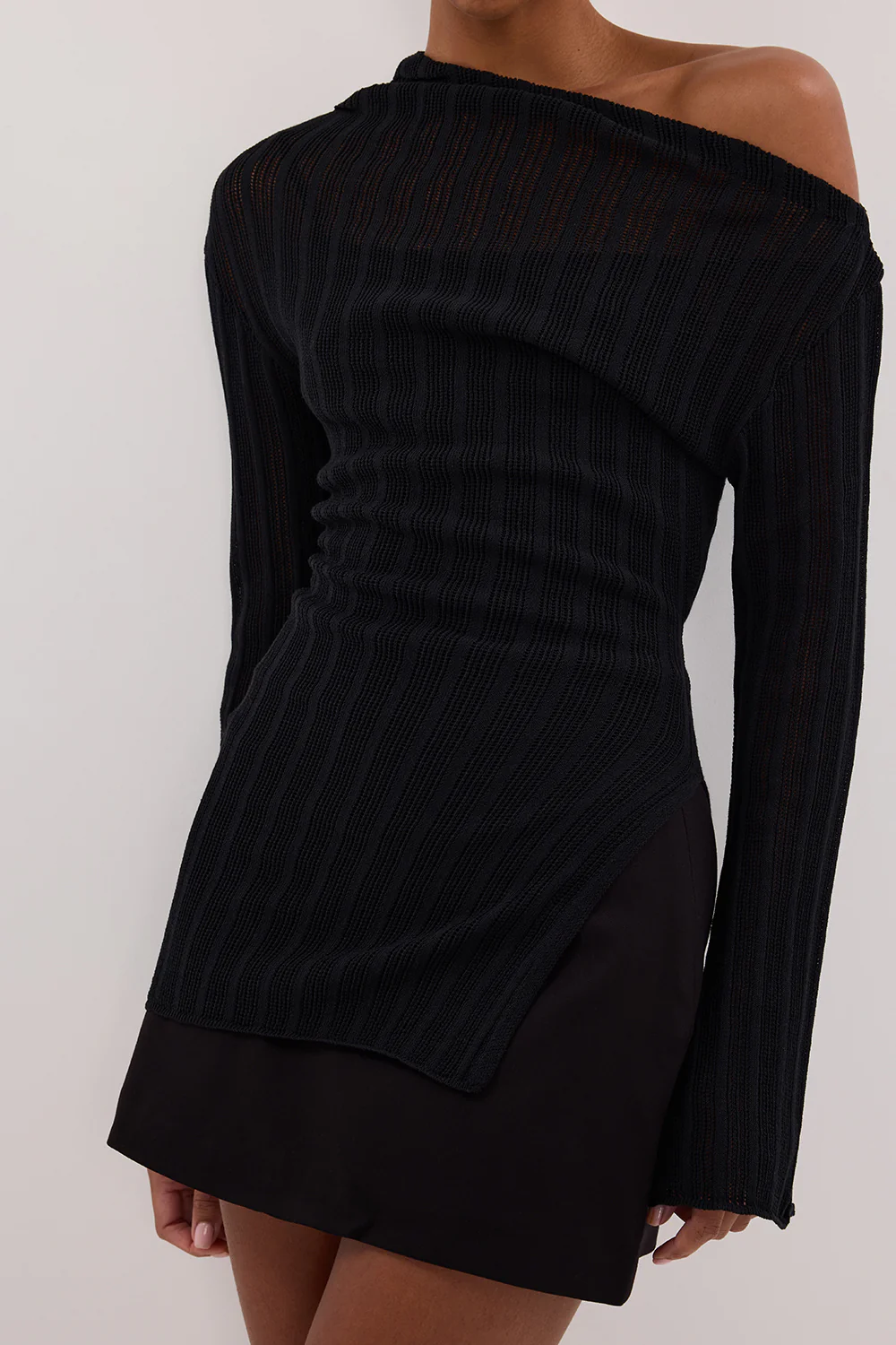 BOWIE BLACK LONG SLEEVE KNIT TOP - Gamepaces