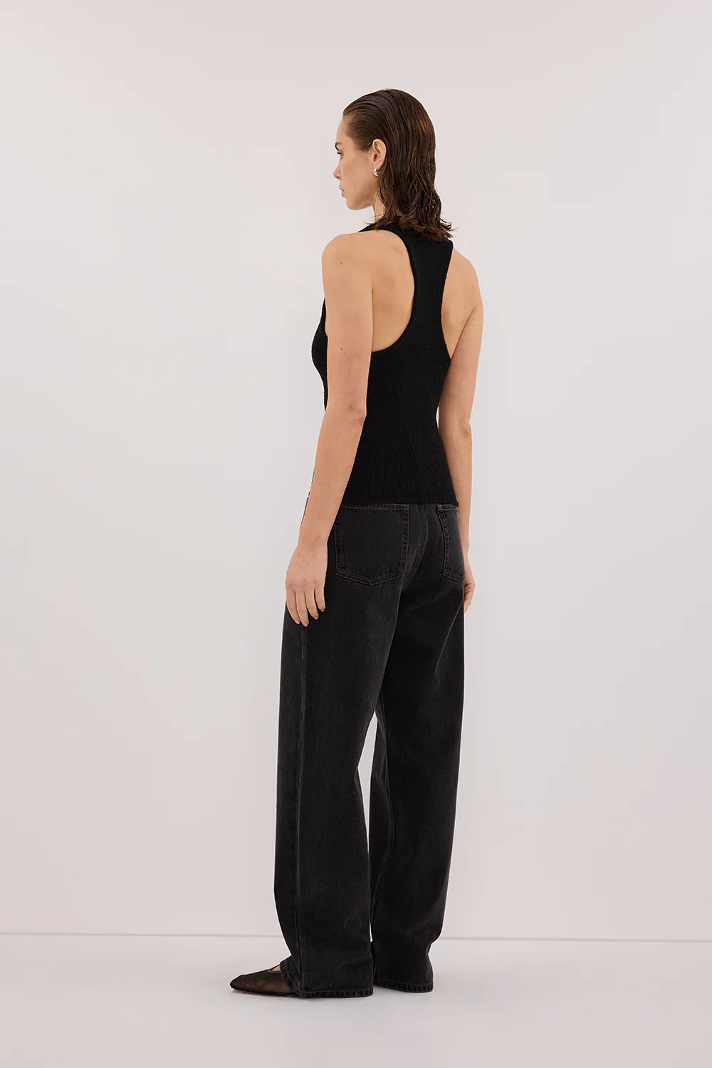ASPEN BLACK SLEEVELESS RACER KNIT TOP - Gamepaces