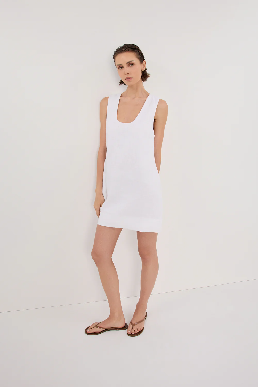 LOTUS WHITE LINEN MINI DRESS - Gamepaces