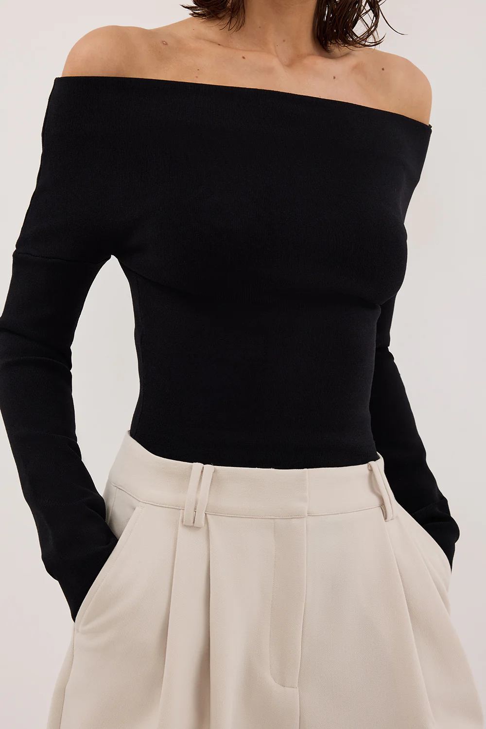 ASTRID BLACK LONG SLEEVE KNIT TOP - Gamepaces