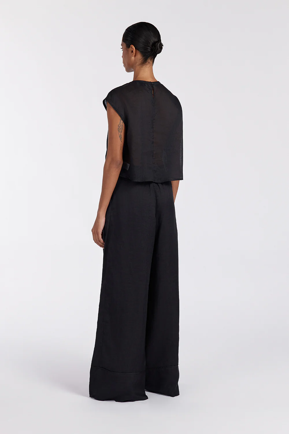 KAI BLACK RAMIE PANELLED TOP - Gamepaces