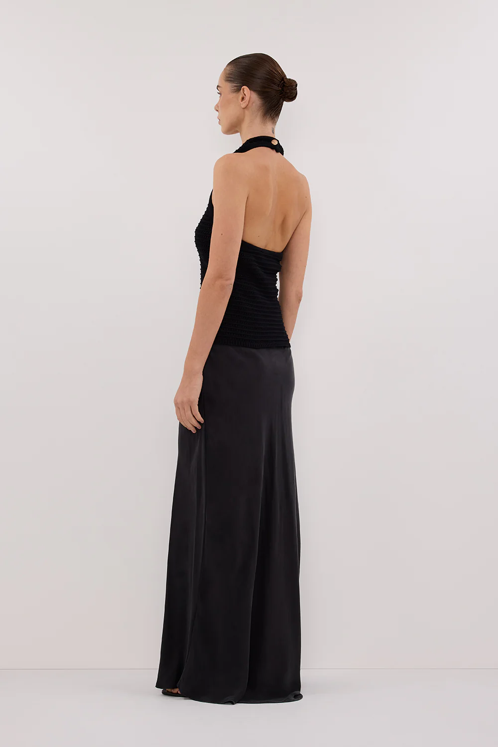 GINA BLACK HALTER CROCHET TOP - Gamepaces